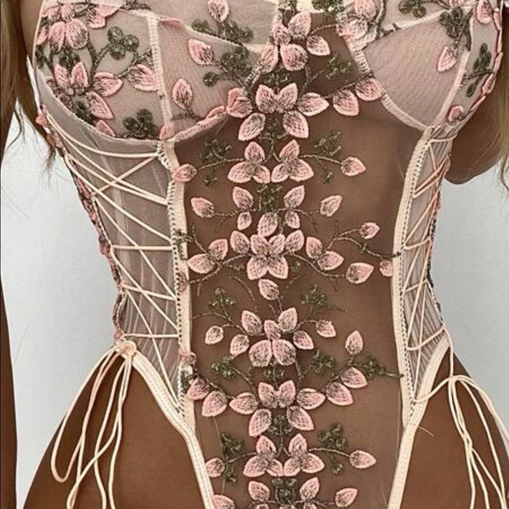 Embrioded mesh lace up tefdy body suit
